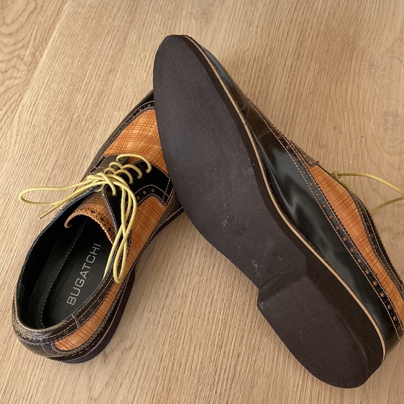 Bugatchi men’s shoes - Picture 3 of 5
